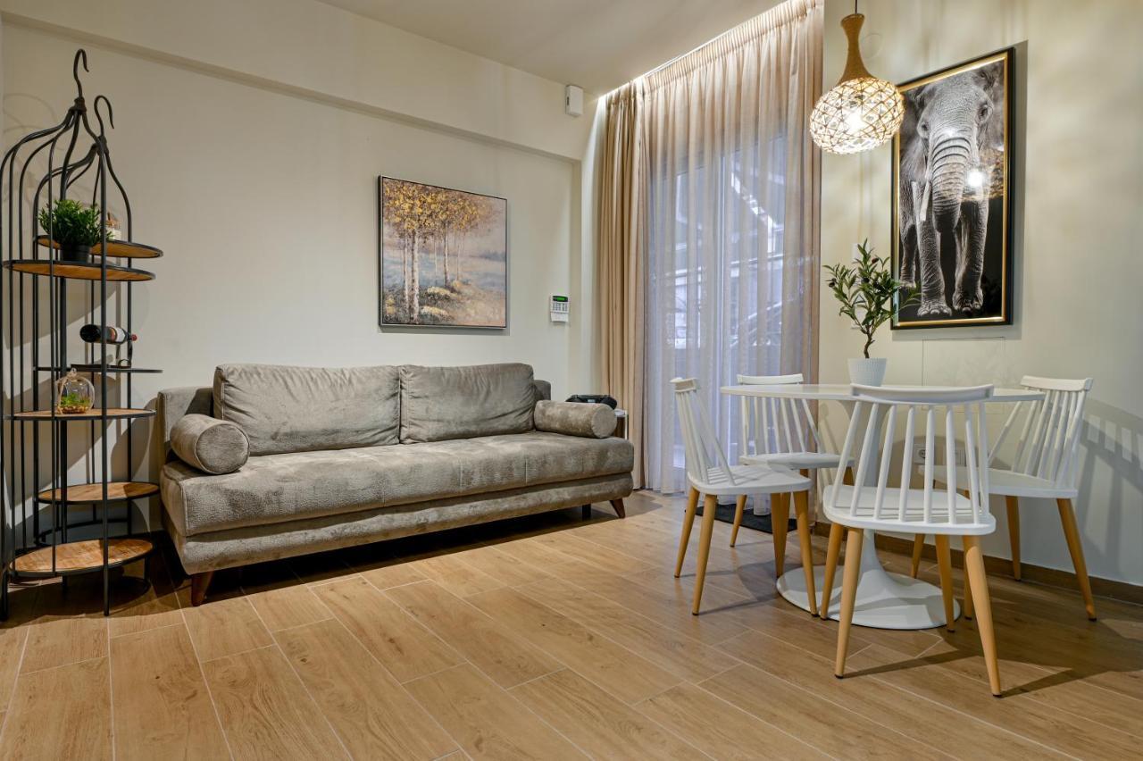 Blackhaus Apartments เทสซาโลนิกิ ภายนอก รูปภาพ
