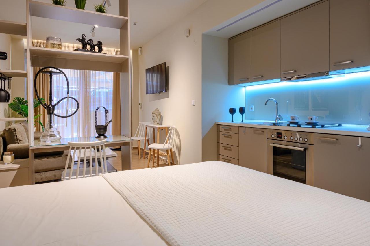 Blackhaus Apartments เทสซาโลนิกิ ภายนอก รูปภาพ