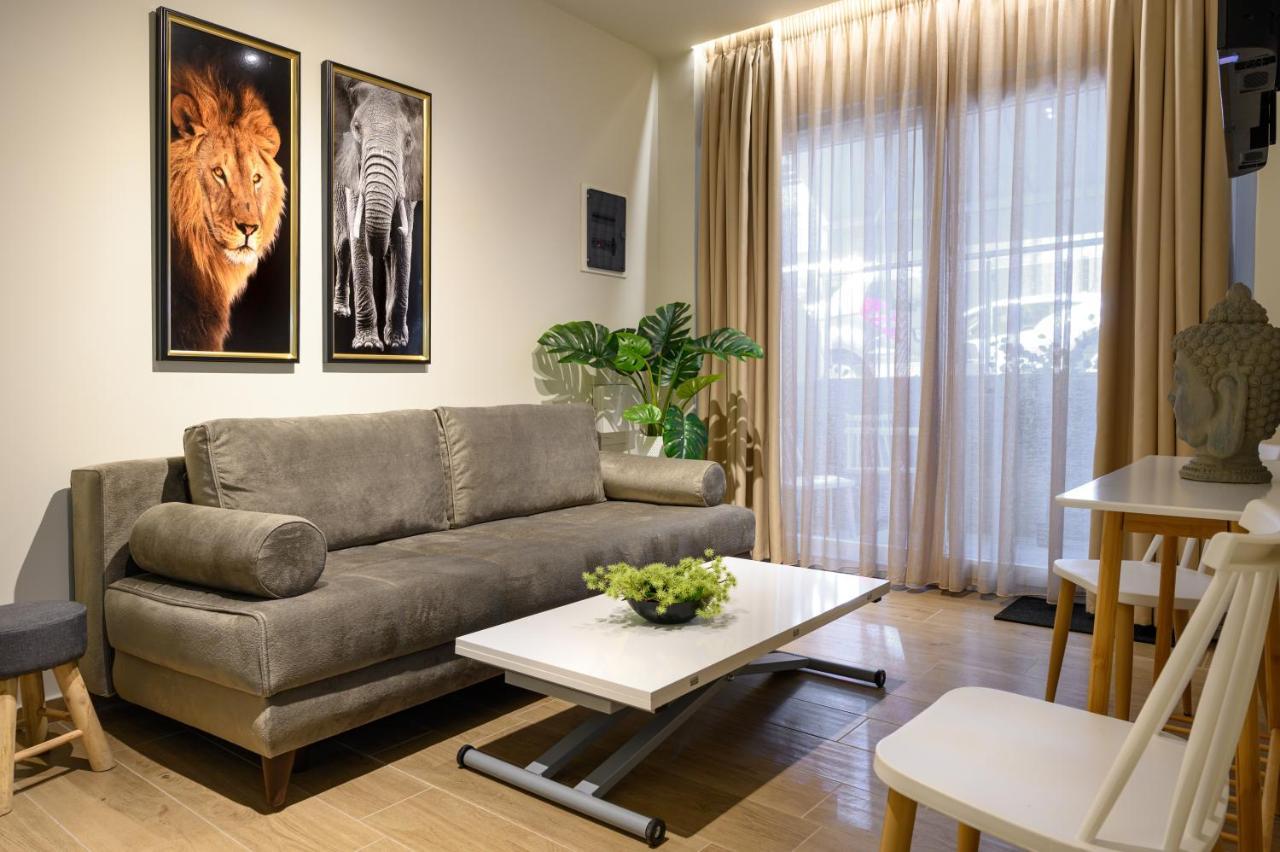 Blackhaus Apartments เทสซาโลนิกิ ภายนอก รูปภาพ