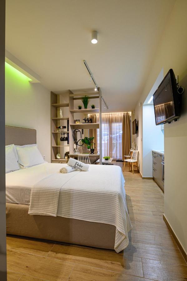 Blackhaus Apartments เทสซาโลนิกิ ภายนอก รูปภาพ