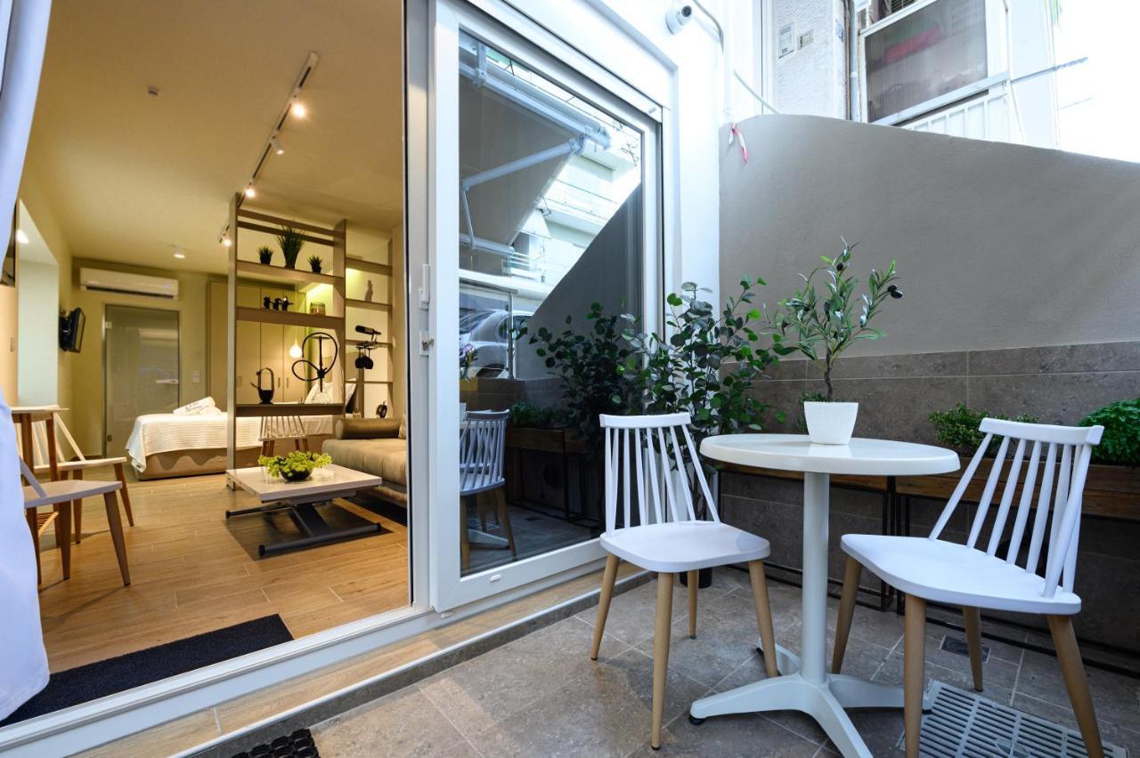 Blackhaus Apartments เทสซาโลนิกิ ภายนอก รูปภาพ